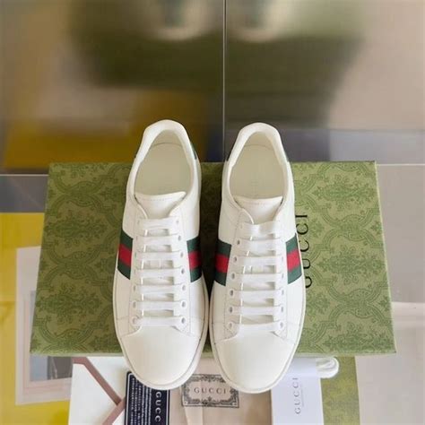 gucci dress shoe bee|original gucci bee sneakers.